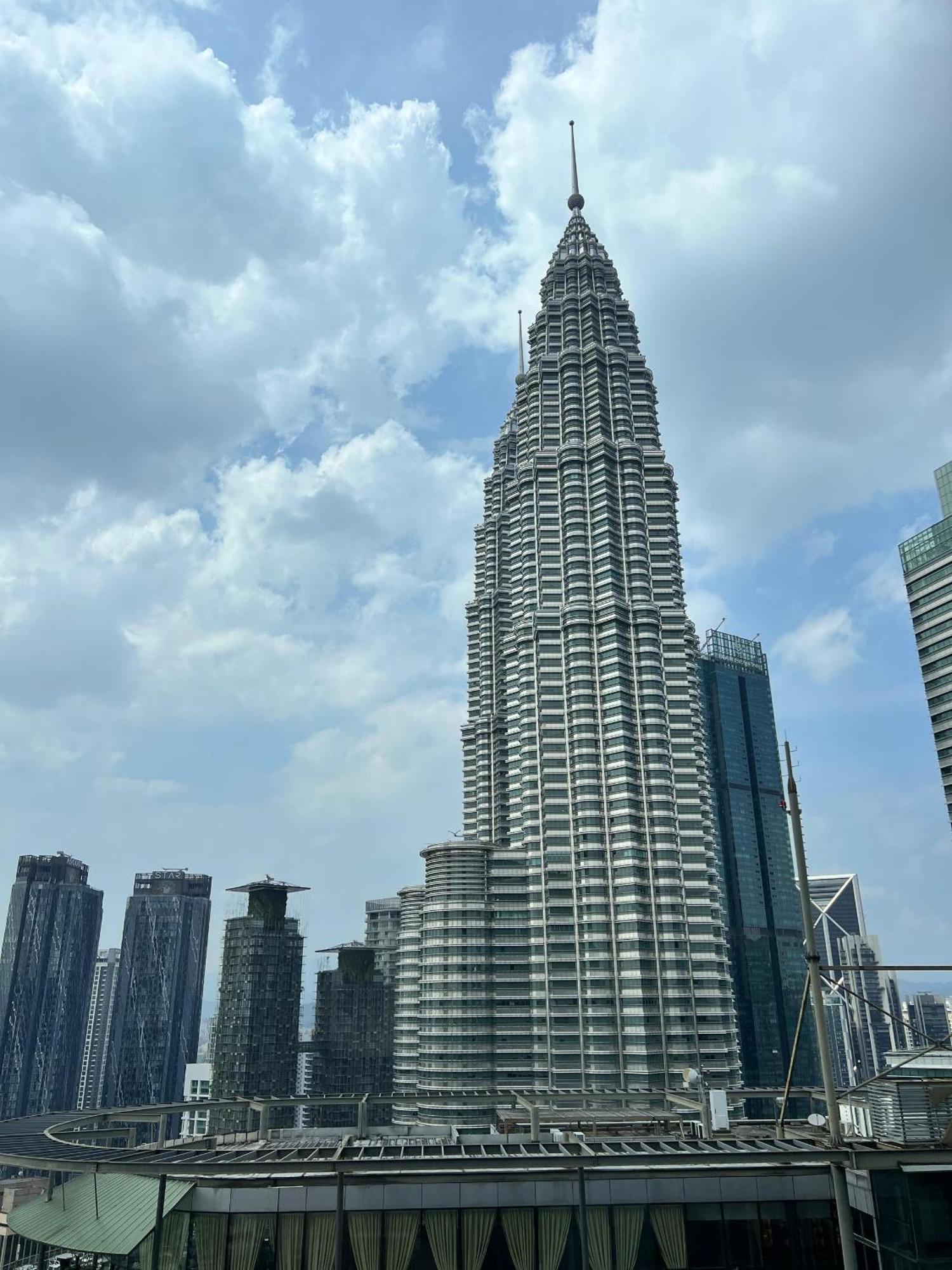 Sky Suites At Klcc By Mitstay Kuala Lumpur Ngoại thất bức ảnh