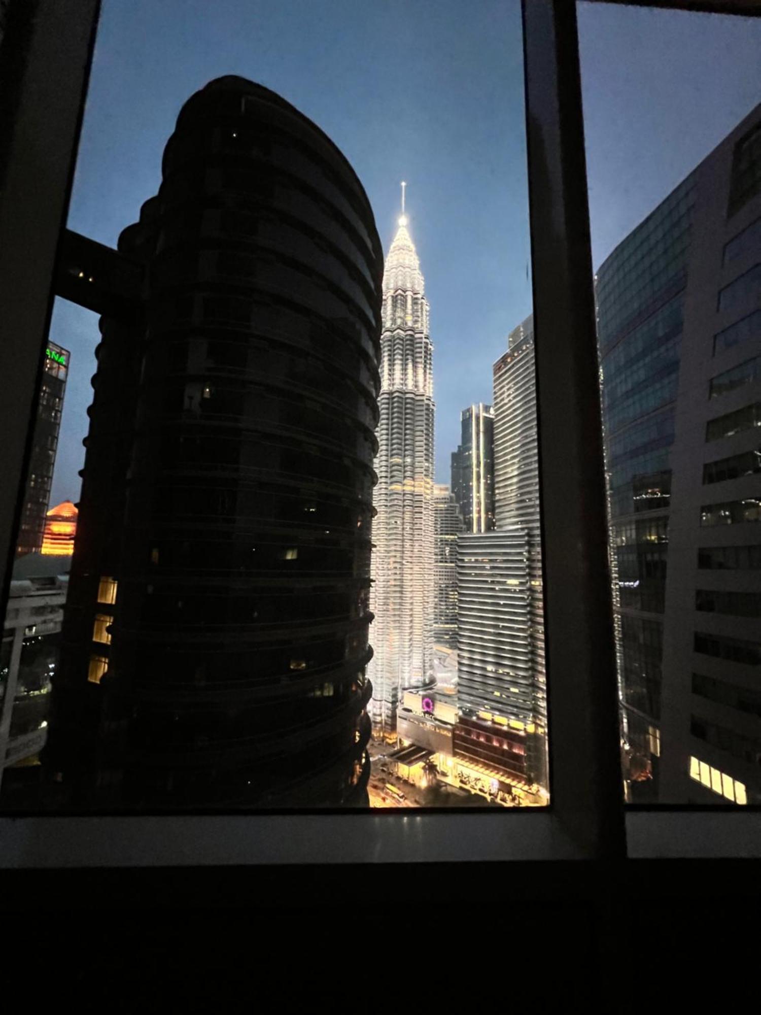 Sky Suites At Klcc By Mitstay Kuala Lumpur Ngoại thất bức ảnh