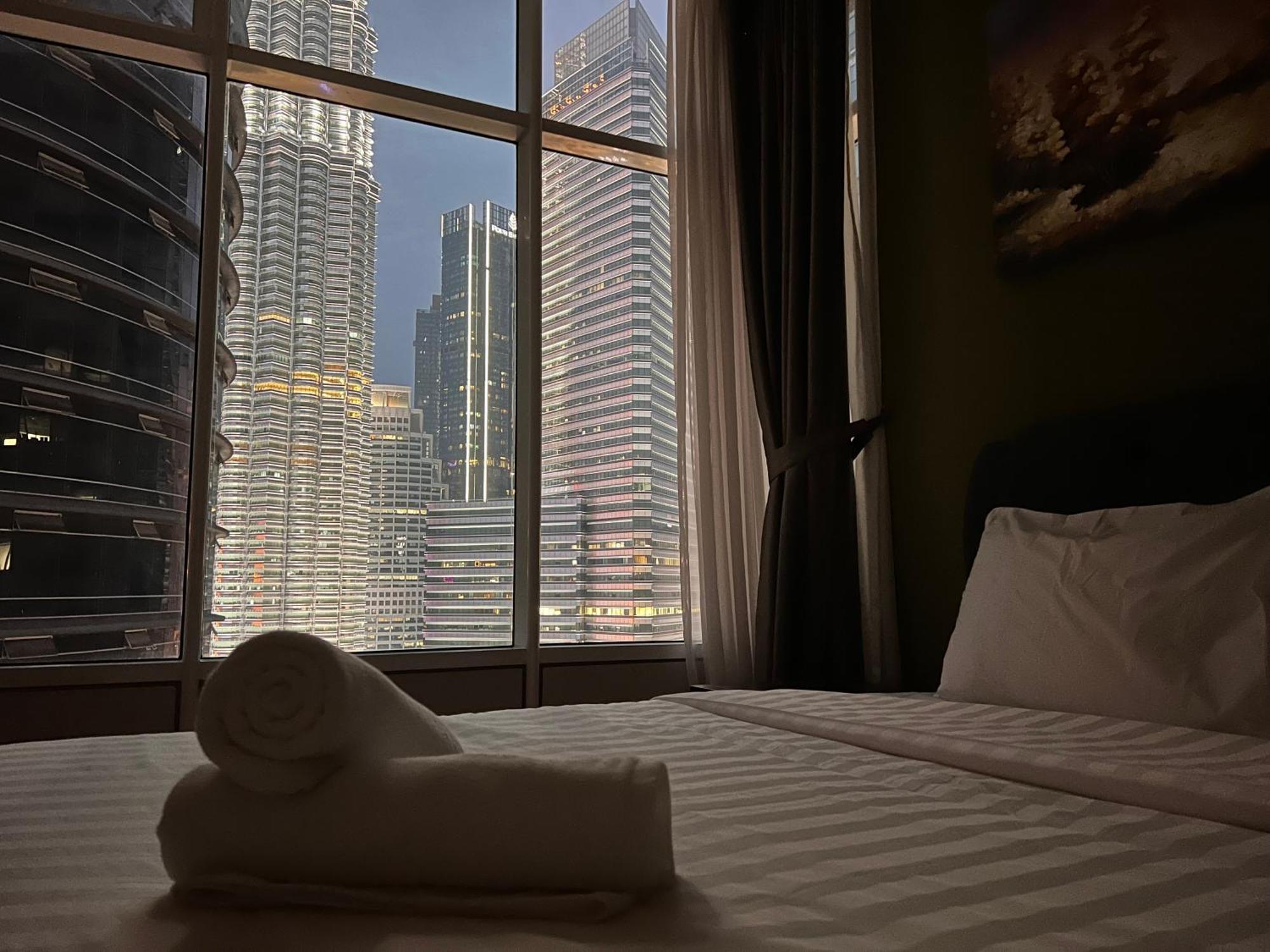 Sky Suites At Klcc By Mitstay Kuala Lumpur Ngoại thất bức ảnh
